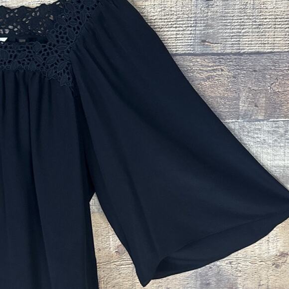 Rebecca Taylor 100% Silk Solid Black Top Eyelet Neck Cropped Bell Sleeve Size 4 - Picture 3 of 10